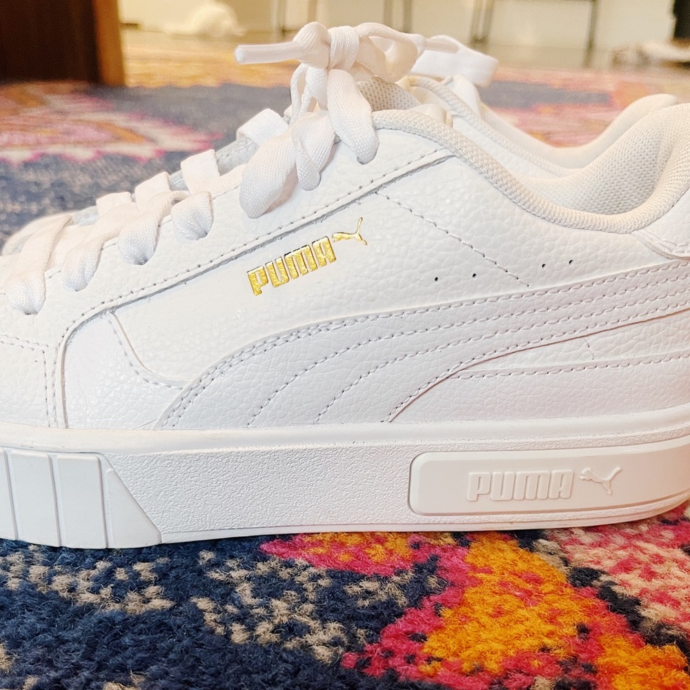 WORN ONCE - Puma White Tennis Shoes